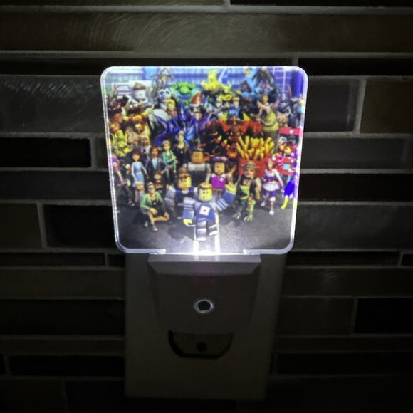 Night Light Plug into Wall For Boys, Girls Roblox design used *READ... - Picture 1 of 11